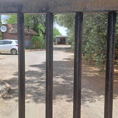 African Dawn B&B Calvinia Exterior foto